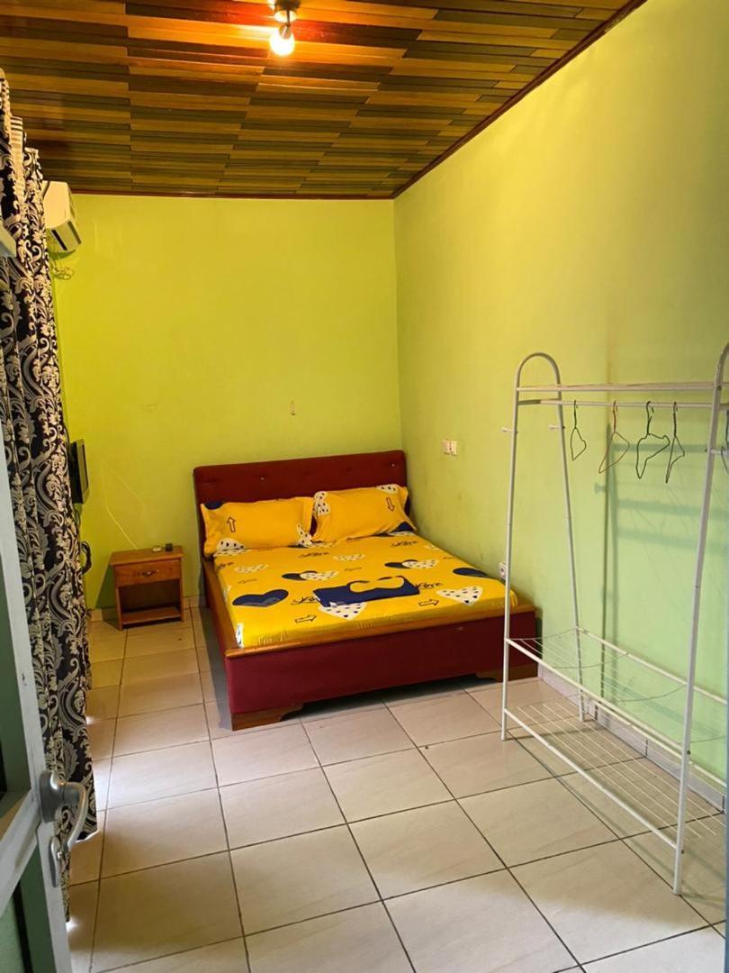 Cave Royale - Chambres-Studios-Apparts Meubles - Logpom Hopithal Des Soeurs Apres Camara Laye Ντουάλα Εξωτερικό φωτογραφία