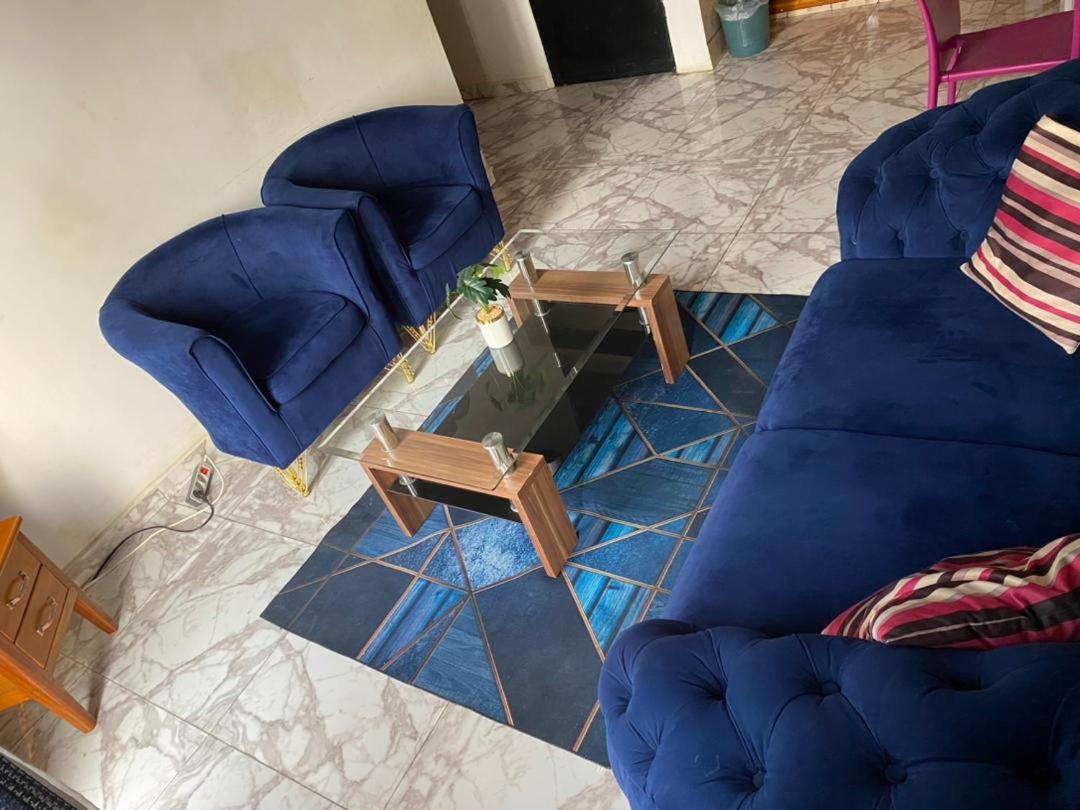 Cave Royale - Chambres-Studios-Apparts Meubles - Logpom Hopithal Des Soeurs Apres Camara Laye Ντουάλα Εξωτερικό φωτογραφία